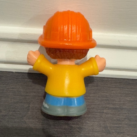 Fisher Price Little People Construction Worker Man - Picture 2 of 2
